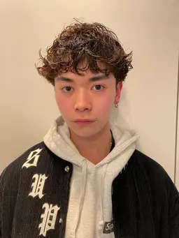 🎱12月限定🎱メンズカット＋パーマ＋ケアトリートメント