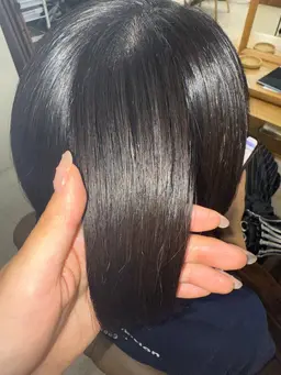 縮毛矯正　+  トリートメント〰️