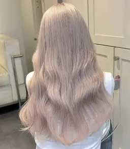 【⭐️期間限定⭐️】ハイトーンカラー+トリートメント（ブリーチ2回）