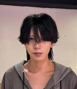 👑マッシュの王が作るシースルーマッシュ👑オリジナルカット+トリートメント