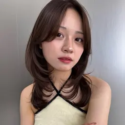 ¥0🌈軽めミディアムレイヤーカット専用❣️❣️ 鎖骨より長いミディ専用メニューです！3センチ以上のカット