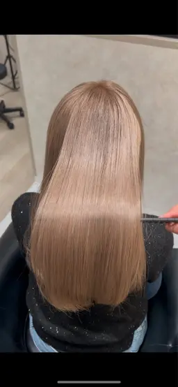 初めてのお客様はこちら💁‍♀️【95%ダメージカット✨】ケアブリーチ🥣🫧＋グラスカラー💖