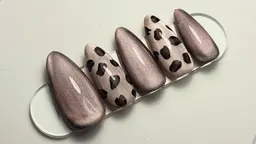 マグネットネイル＋デザイン4本