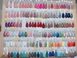 【Jrネイリスト】⭐️オフなし💅ハンド💅ワンカラー合格一歩手前！！塗りずらいお色味で練習中※詳細確認お願い致します。