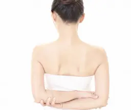 【初回限定】EMS肩ケア×女優肩✨ デコルテ​〜​表情筋アプローチで小顔＆華奢見え 30分／¥3,300