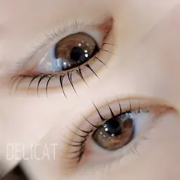 【新入社員モニター様 歴3年】パリジェンヌorデザインラッシュリフト🩵オフ無し/アイシャンプー付き🫧