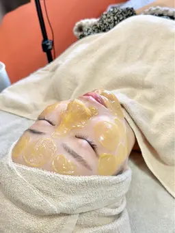 【先着10名様限定】天然松ヤニ🍯マツヤニフェイスワックス〈練習モデル募集〉ビフォアフ撮影OKの方 南森町駅徒歩5分