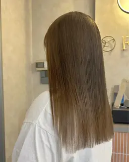 【minimo限定価格】ケアブリーチWカラー+カット+髪質改善Aujuaトリートメント☆