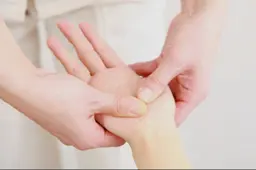 ハンドリフレクソロジー