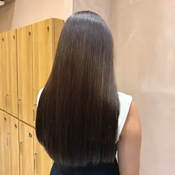 *.+⚡️うねり・広がり防止⚡️*° メンテナンスカット + 縮毛矯正