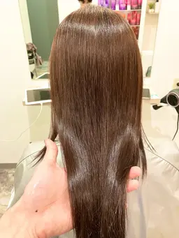 寒色系の発色✨色持ち🙆‍♀️アディクシーカラー+カット+カラー+Aujua4ステップ✂️