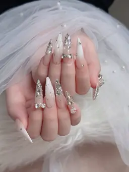 １大人気【チップ長さだし10本】デザインやり＋パーツつけ放題