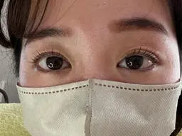 束間マツエク