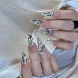 《チップ長さだし》シンプル持ち込みデザイン/パーツ付け放題★オフなし