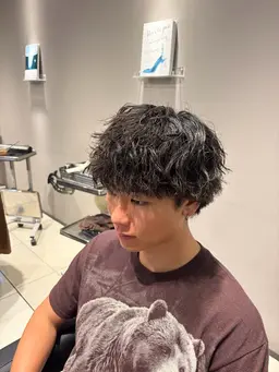 メンズカット🟥　ミニモ学割 u-22 学生証をお持ちください！