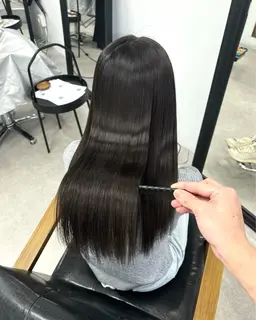🌐2回目以降🌐【美髪カラー✨】うる艶ヘアカラー+うる艶改善トリートメント🫧