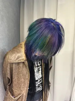 11月限定🎀ブリーチ＋デザインカラー＋髪質改善TR