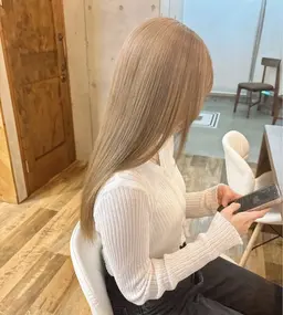 ダメージ最小限に🙆🏼‍♀️ケアブリーチ➕オンカラー➕1stepトリートメント