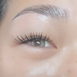 アイブロウスタイリング