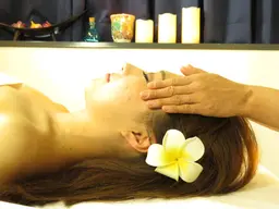 【早朝限定】小顔筋膜＆リンパデコルテコース60分　22,000円➡2,000円