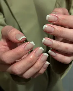 🤍白フレンチ🤍オフありの方限定🌈