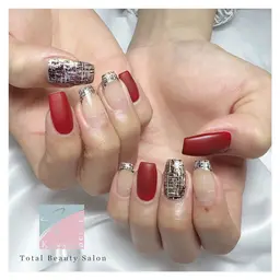 当日限定💖オフ込みフリーデザイン♡お好きな画像を持ってきていただいて大丈夫です🤍