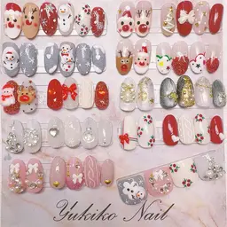 オフ込!!【親指は左右違うアート】クリスマスネイル(どなたでも・土日祝もOK)