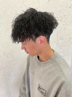 【予約殺到🔥】今トレンドなハイライトカラー!👀 自分に似合うトレンドな髪型、髪色をお届け致します!✨✨