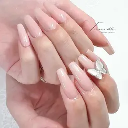 チップ長さだし+パーツ・アート4本つけ放題コース¥15980