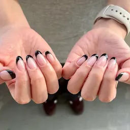 フレンチネイル（ハンド・オフなし)