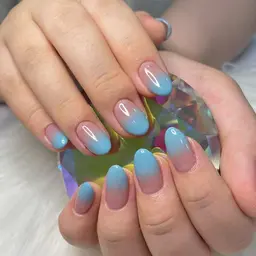 ハンドグラデーションネイル💅1色お好きなカラーをお選びいただけます🍀ベースカラー追加＋1100