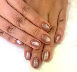 ハンド🩷マグネットネイル✨（オフ込み）