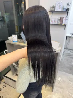 【minimo限定🎀梅雨にぴったり】カット＋艶髪縮毛矯正＋高保湿トリートメント