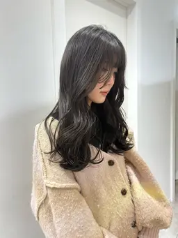 16日梅田残り3名！レイヤーカット✨