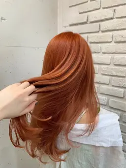 全頭ブリーチ＋ワンカラー