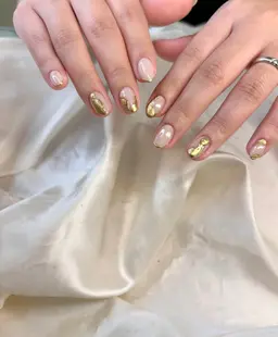 持ち込みデザイン(オフ込み)　　　　　　　　　　　　¥8,250 → ¥6,600🎀💅
