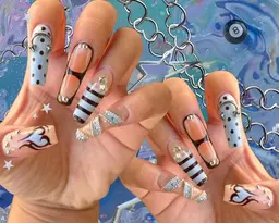 🌷🌷デザイン自由、持込ok💅 《オフ込》持ち込み90分10本フルアートコース