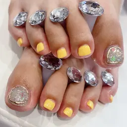 【先着10名限定✨口コミ募集】自宅サロンで丁寧ケア付きワンカラー・ラメグラ💅