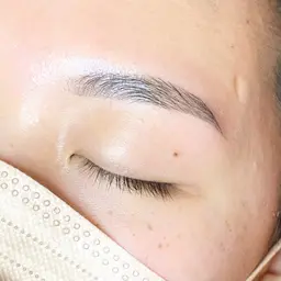眉毛スタイリング(ワックス脱毛)