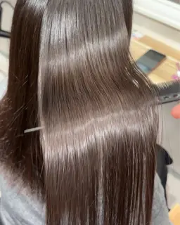 【☀️汗でうねる前髪に☀️】ポイント縮毛矯正➕ケアトリートメント➕ヘッドスパ