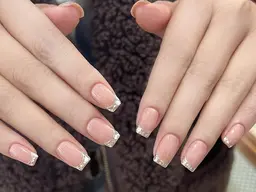 【2級持ち研修ネイリスト】キラキラ♪大人気ガラスフレンチ☆3980円