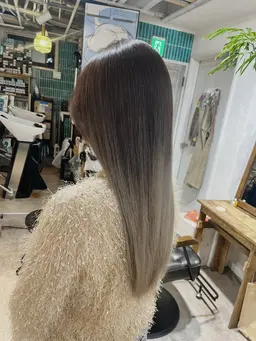 バレイヤージュ🧹+整えカット✂️+オーガニックトリートメント✨️