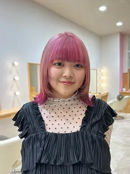 ⋆⸜ ⸜ 🍓デザインカラー🍓 ⸝‍ ⸝‍⋆ 【カット】 ＋ 【ブリーチインナーカラー】 ＋ 【保護トリートメント】