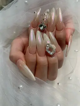 ミニモ限定ミラーネイル💎✨️(オフ込み)