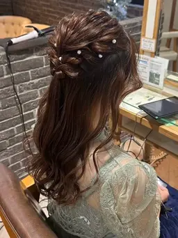 平日15時以降限定ヘアセットモデル✨【鎖骨下の長さの方限定】シャンプー＆1stepトリートメント付き💞