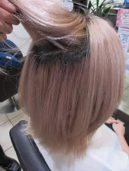 縮毛矯正モデル