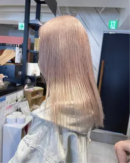 ☁️黒髪卒業クーポン☁️ハイブリーチ(ブリーチ2回)+イルミナカラー+艶トリートメント