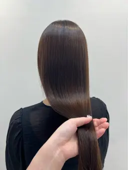 シャンプーブロー＋高保湿トリートメント🧴🫧(スタイリング込)