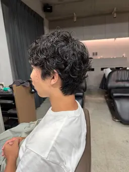🔥毎週月曜日18:00​〜​🔥メンズ限定カット＋パーマ