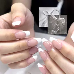 【オフなし】🩵フレンチネイル🛋ベースカラー込み☁️感想を投稿頂ける方☁️